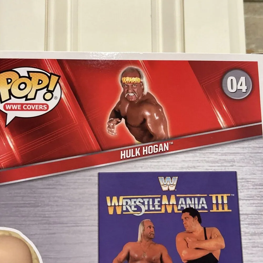 Funko Pop! Slam Cover with Case: WWE - Hulk Hogan - Target (Exclusive) #4 - READ